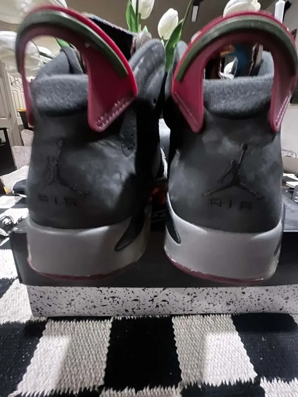 Jordan 6 Bordeaux size 10.5 men
